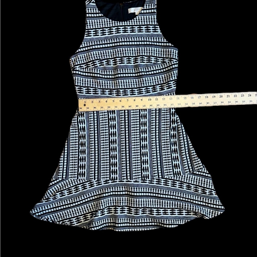 Like New Loft Dress - Picture 8 of 9